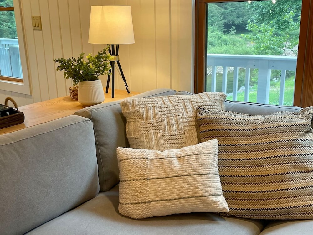 Cozy Mountain Home on the South Toe River