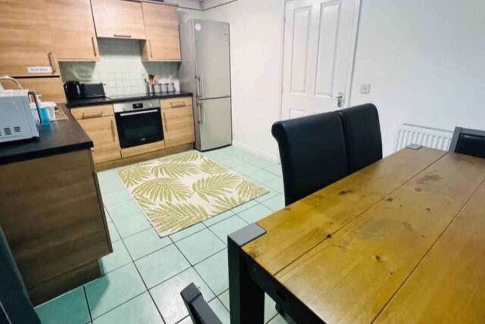 3bedroom- Near to Station-private Garden-wifi