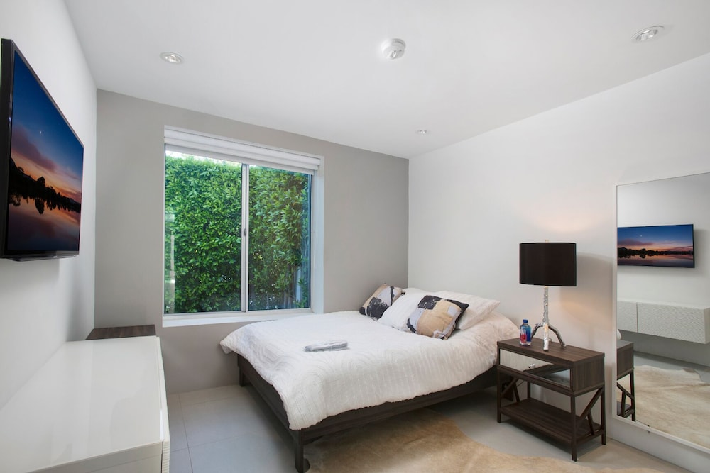 Ellison Estate - Image 5