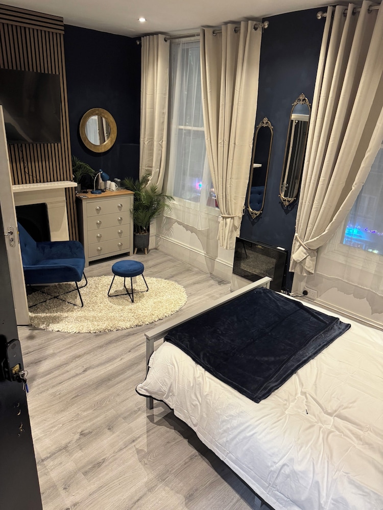Aimi Residence