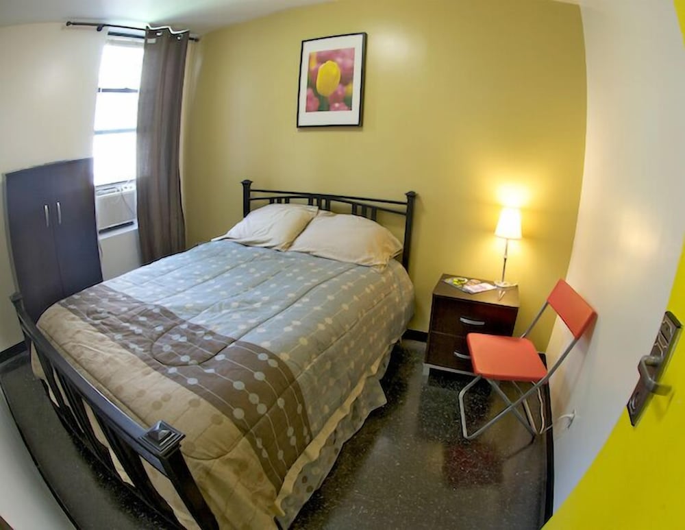 Jazz On The Park Hostel