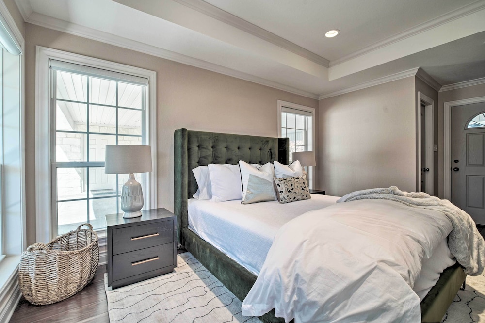Luxurious Navasota Retreat - 14 Mi to A & M! view 2