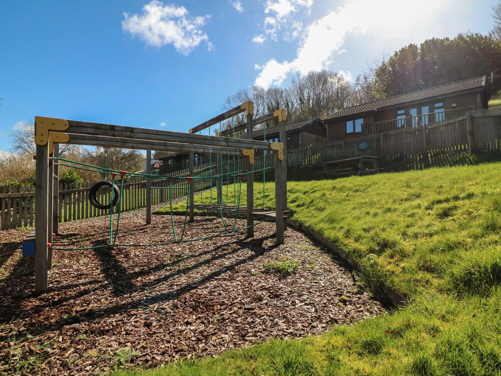 11 Manleigh Park
