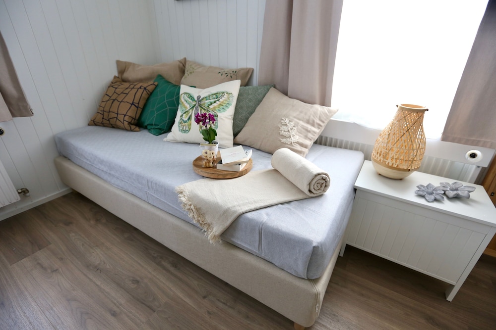 ALP APARTMENTS with self check-in