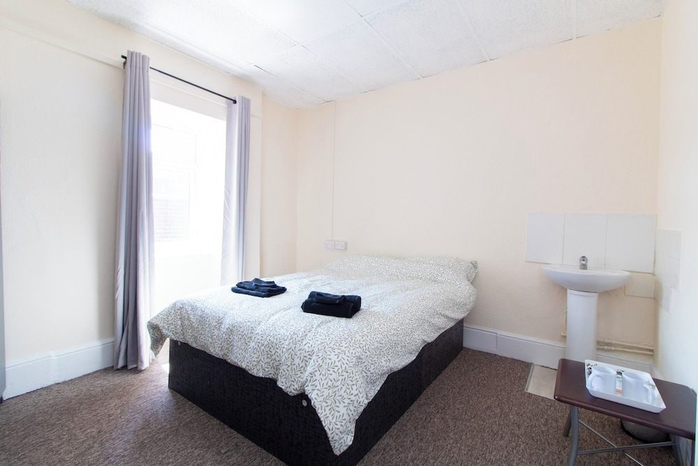 Brookvale Guest House Room 3