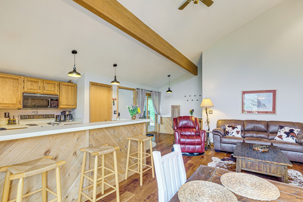 Golf, Swim & Ski: Schuss Mtn Family Getaway!