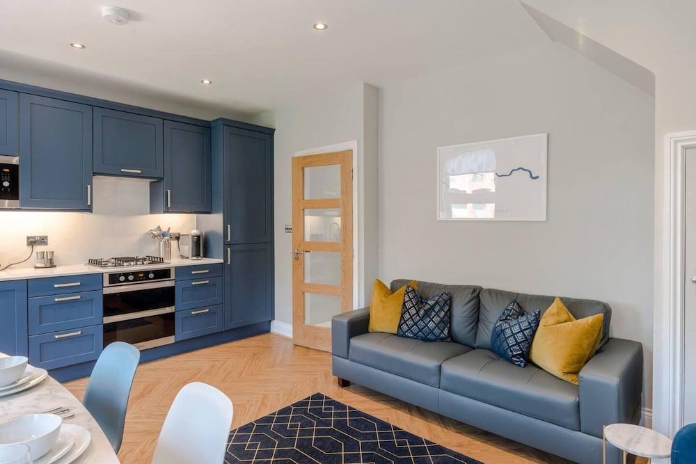 Stunning 3 bed Flat in the Heart of West Hampstead