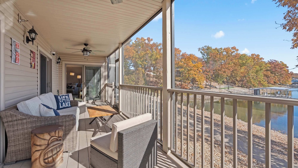 Lakeside Haven - Condo for 8
