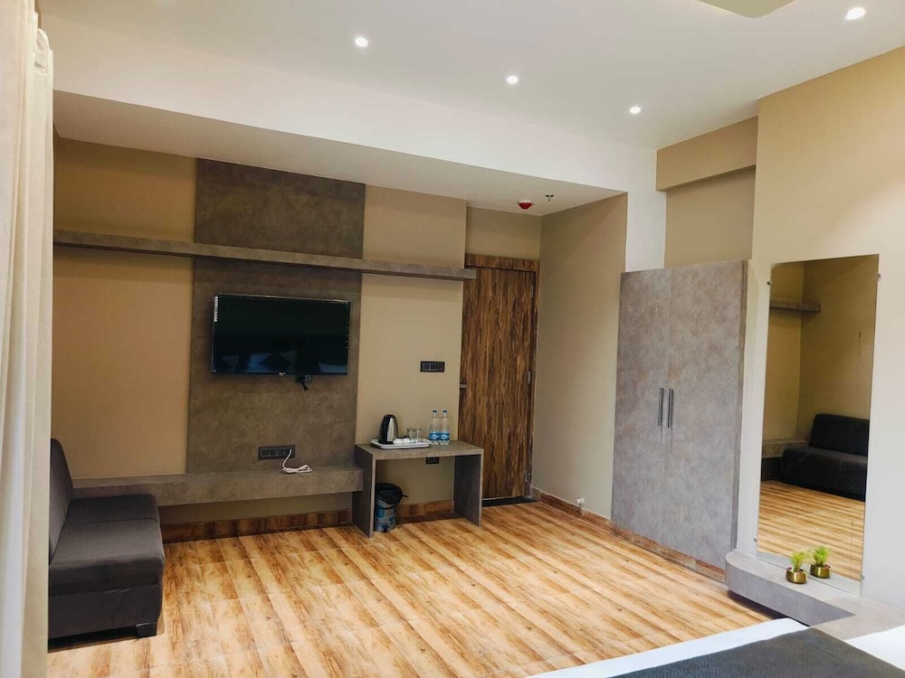 Hotel Maple Residence
