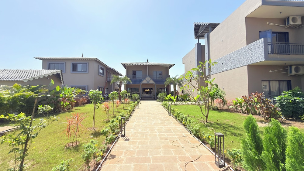 Gold Lion Resort
