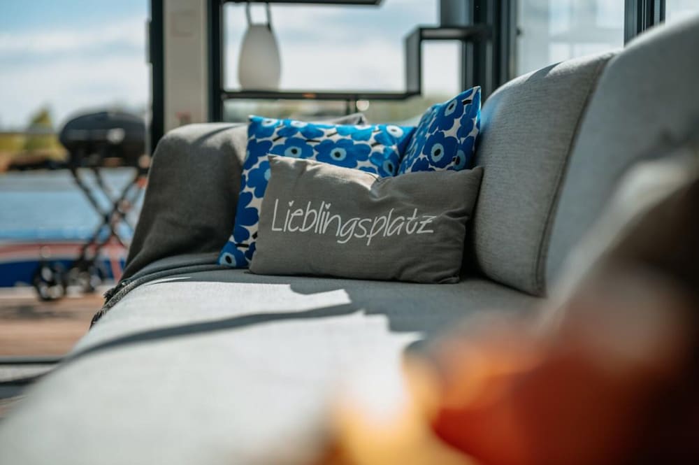 Havel River Houseboat