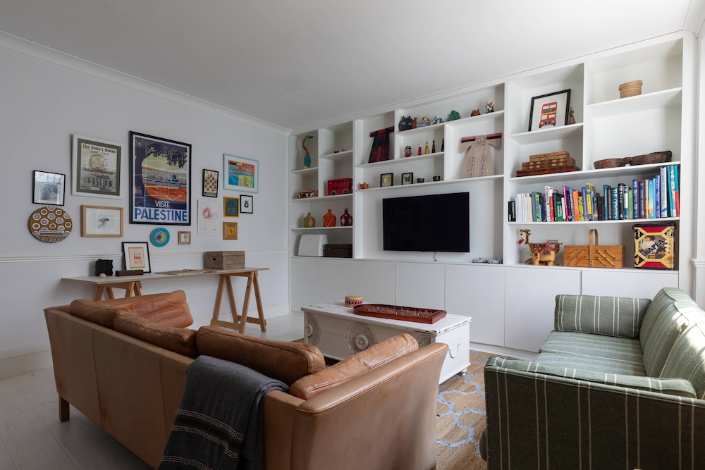 Lyme Terrace by Onefinestay