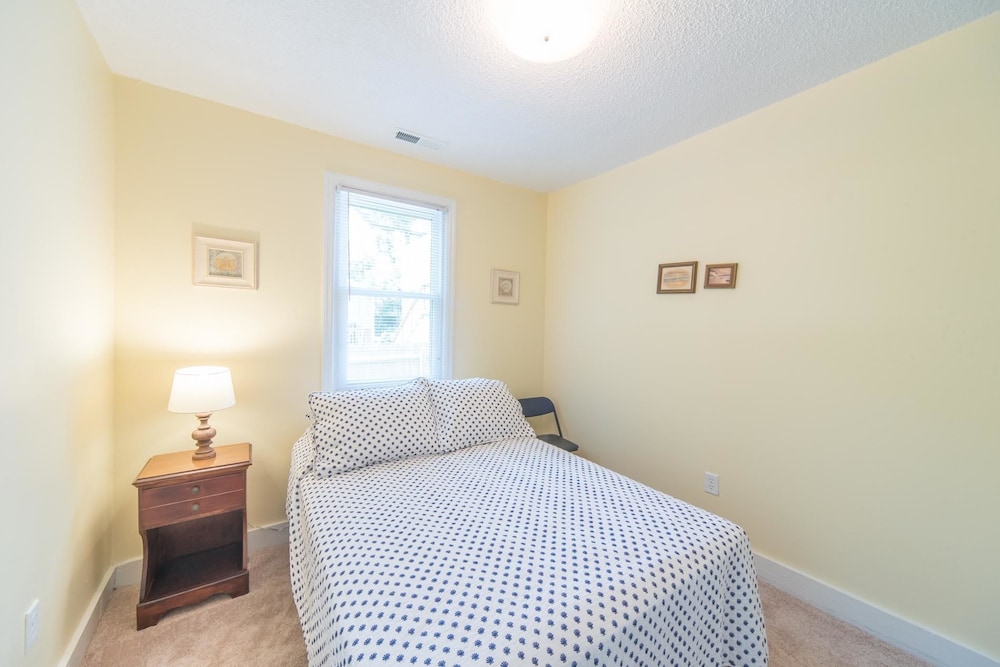 W Huron 110 2 Bedroom Holiday Home By My Ocean Rentals