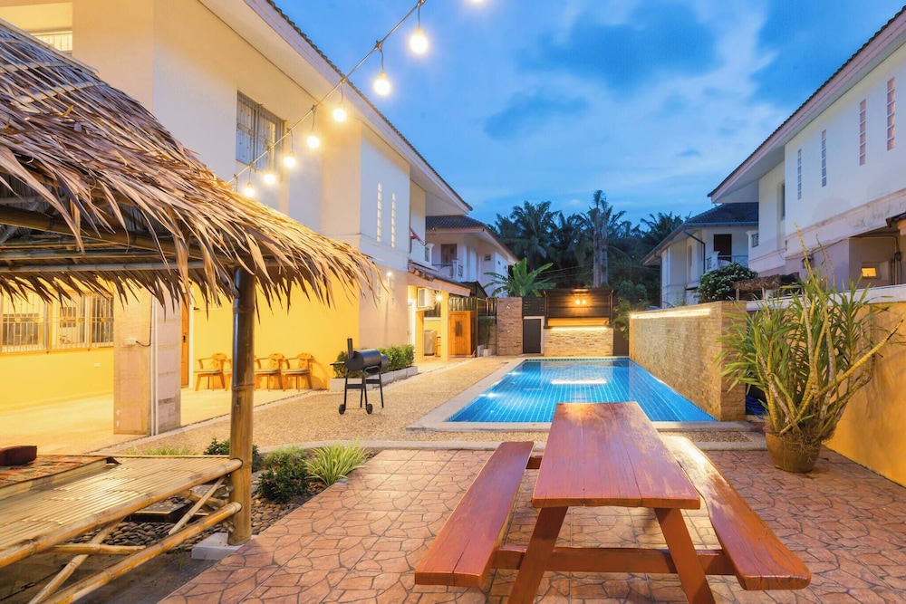 Poolnest Villa Private Saltwater Pool Retreat