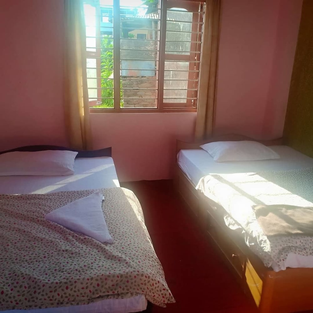 Begnas Lake front guest house