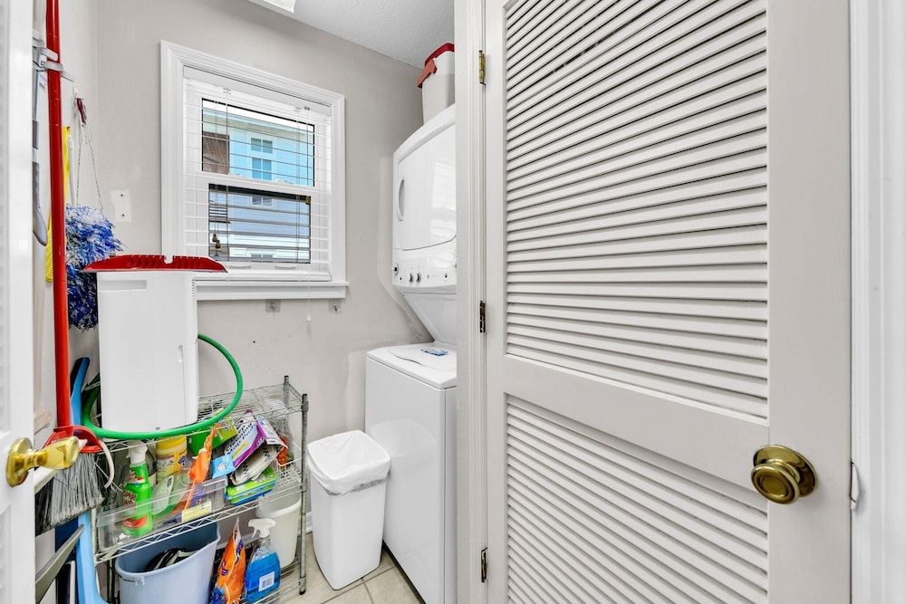 Beachside Villas 823