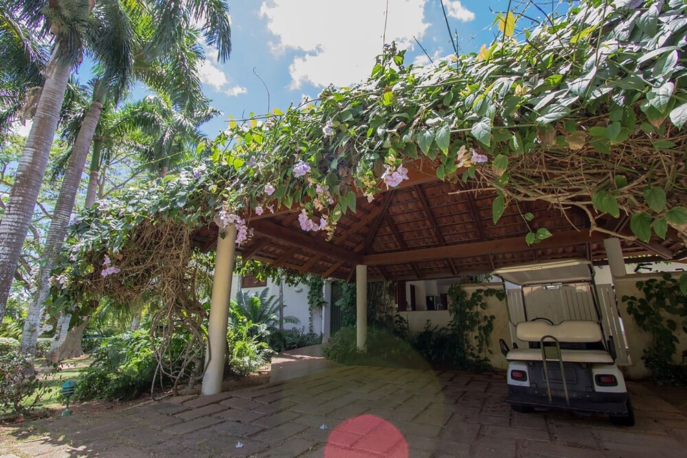 Villa Las Piñas