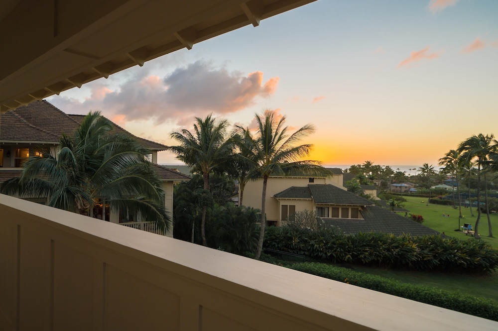 Poipu Penthouse W 2 Beaches Resort Amenities