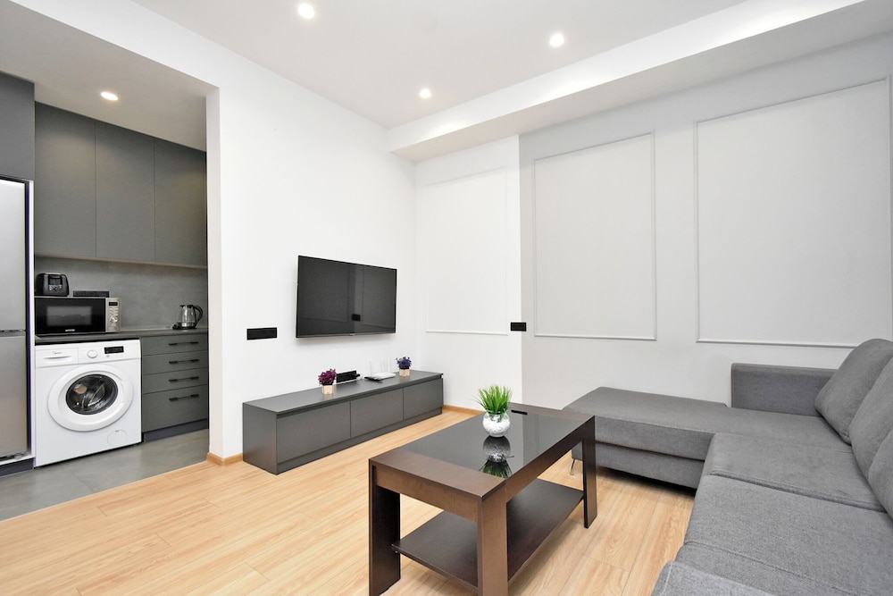 Blue door apartment on Zavaryan street