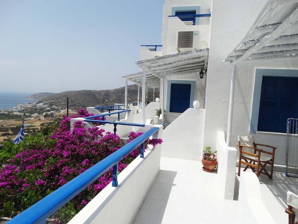Castelopetra Studios
