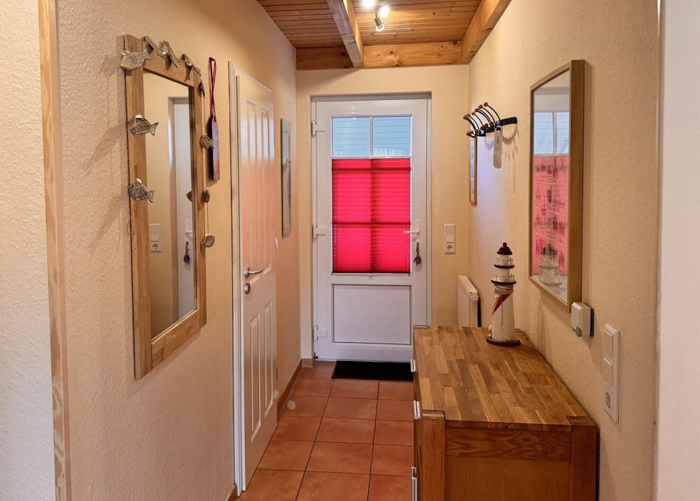 Ferienhaus mit Viel Platz in Burhave