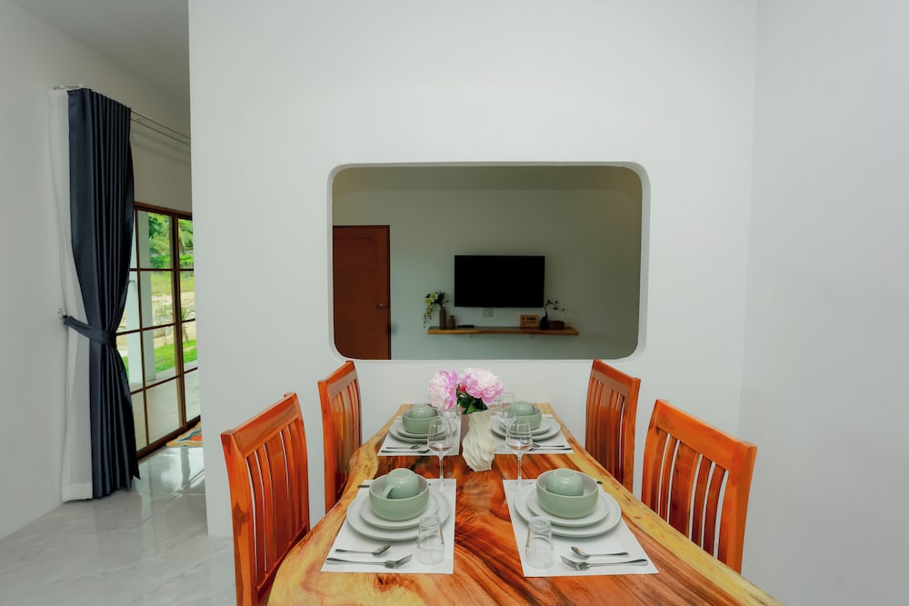 Rock & Lune Boutique Villas