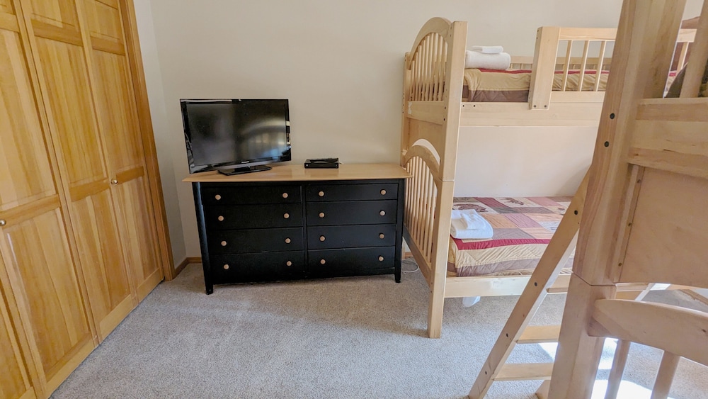 Mcnary 20 5 Bedroom Home