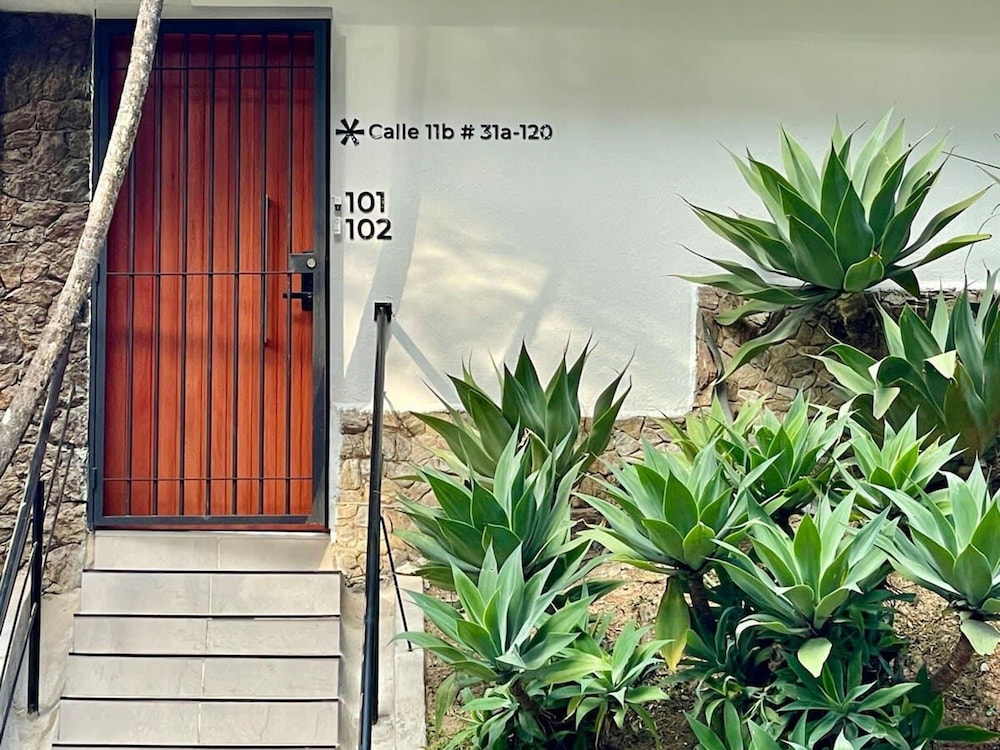 w Awesome 2BR w 2 Jacuzzi s in El Poblado