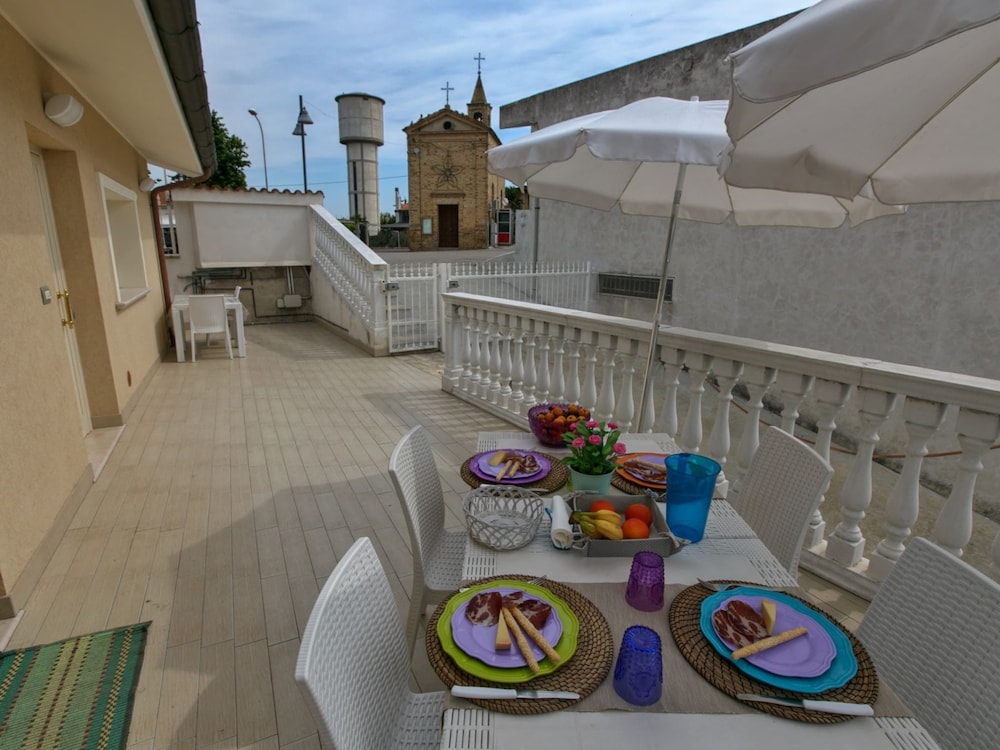 Mansion in Case Alte With Pool & Nature Trails photo 4