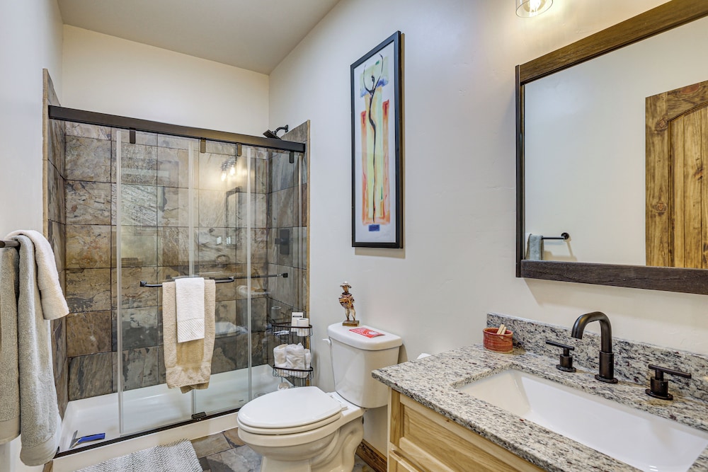Private Hot Tub & Mountain Views: Duplex in Salida