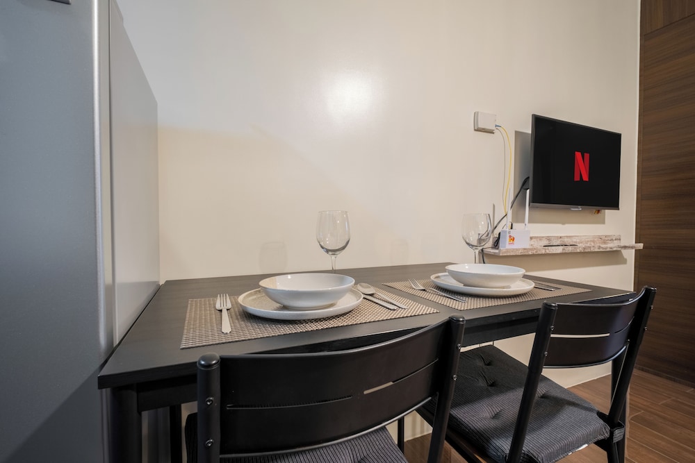 Room-makati 1BR With Skyline View at Air