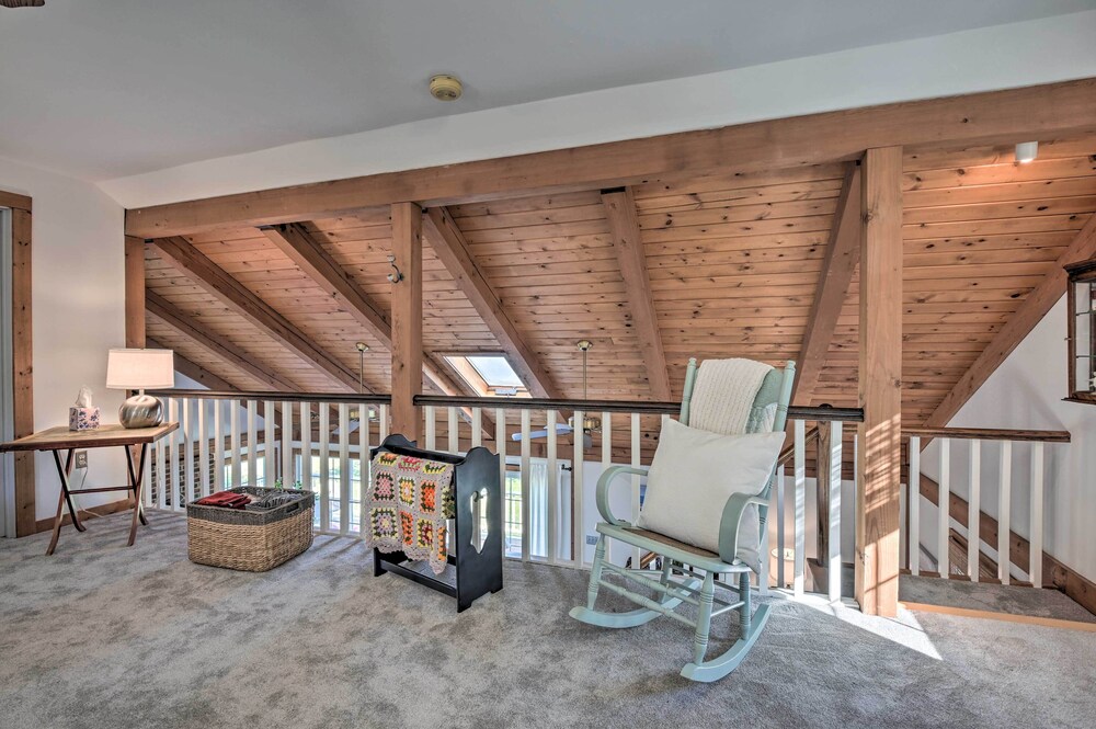 Lovettsville Cottage in Heart of Wine Country - Property Image 10