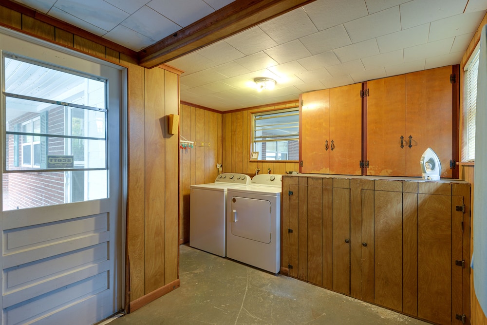 Lakefront Keystone Heights Home w/ Boat Dock!