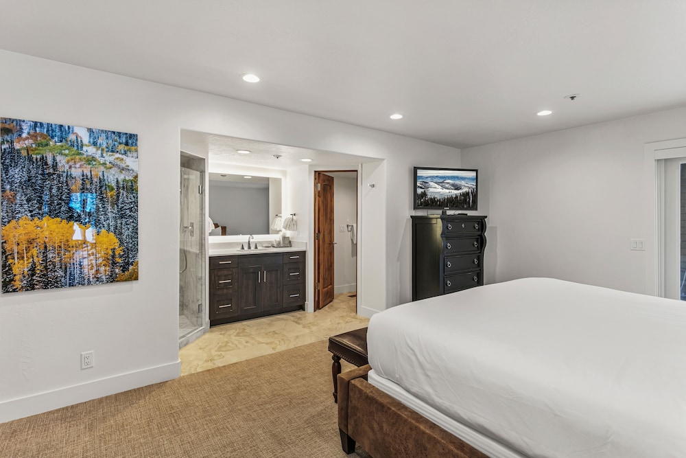 Queen Esther at Deer Valley Resort - Four Bedroom Condo with Hot Tub #2348 4 Condo