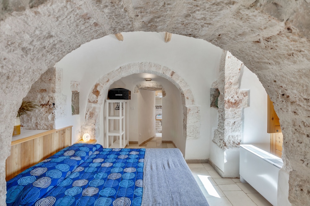 TRUeLLOVE Wonderful Trullo in Putignano view 3