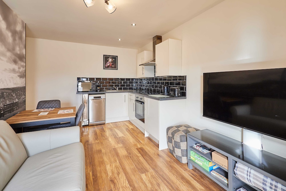 Host Stay Abbey Terrace Apartment
