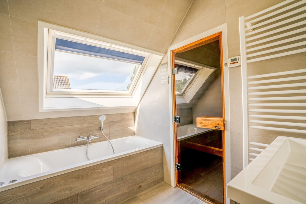 Charming Villa Near the sea and Forest With Sauna