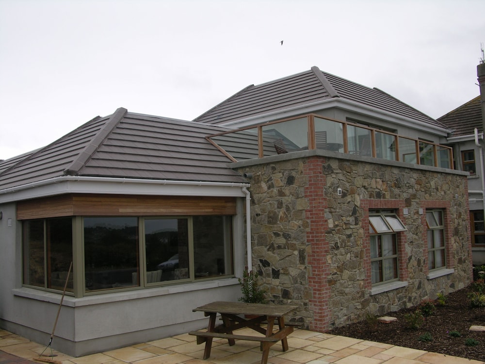 Waterford Vacations - Samuel's Heritage Bed  Breakfast - Property Image 3