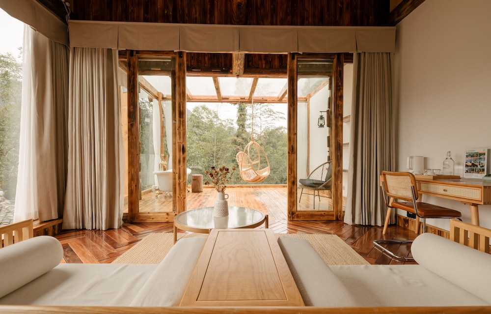 No.5 Valley Lodge