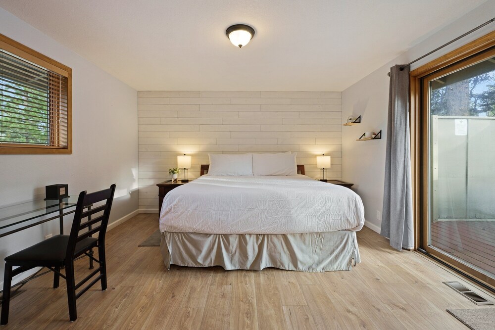 Tan Oak 2 3 Bedroom Home