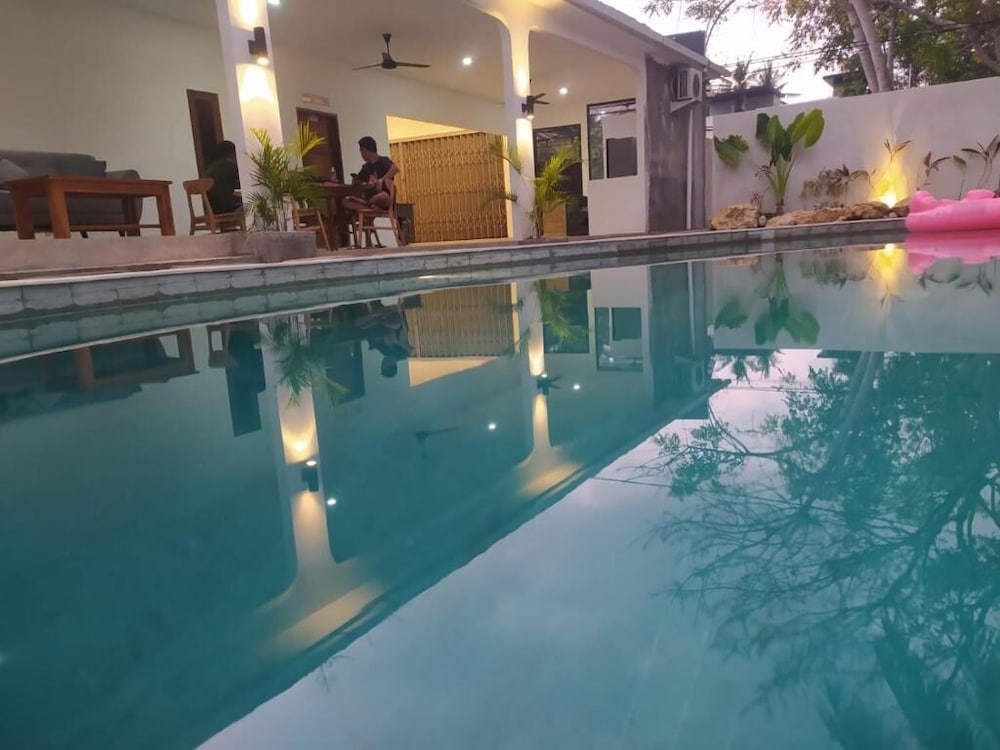 Wanderlust Hostel Kuta Mandalika