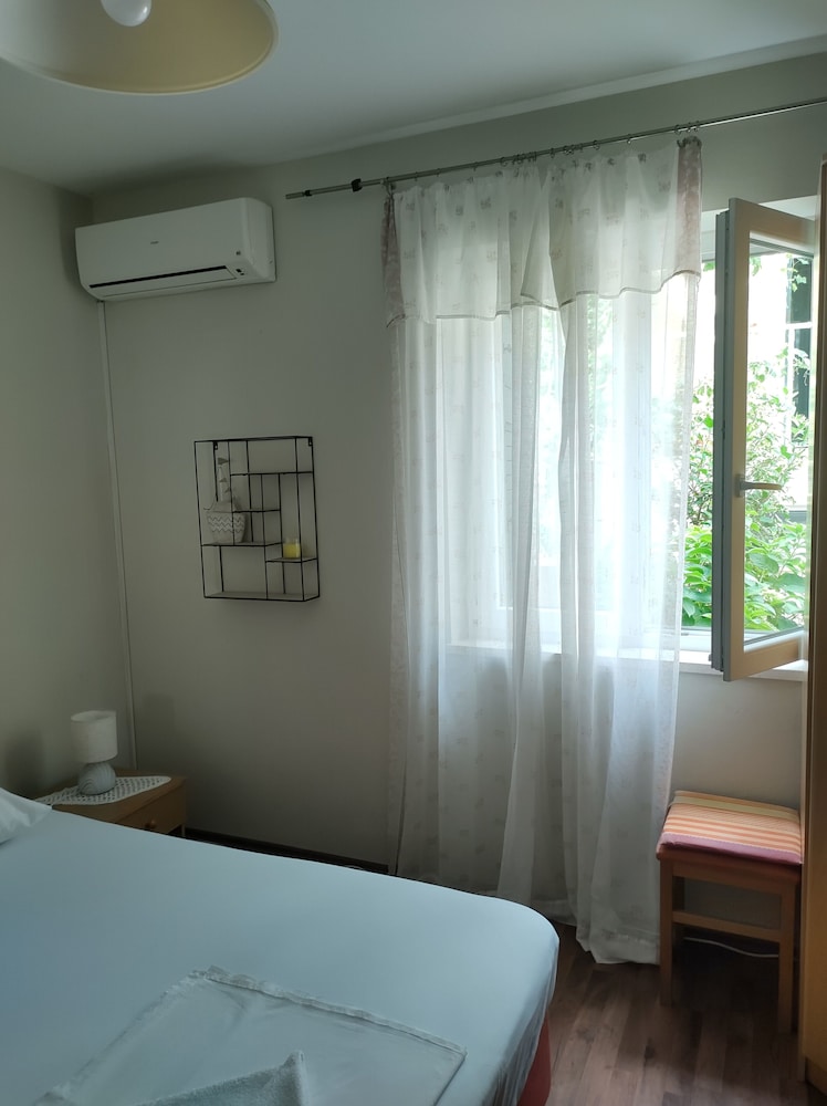 Anna Guesthouse