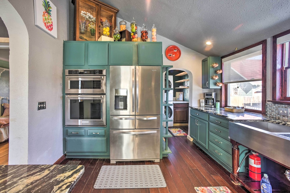 Historic Old Colorado City Home w/ Backyard! view 4