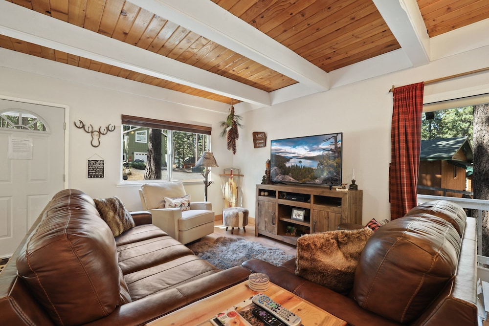 780 Tehama Dr view 3
