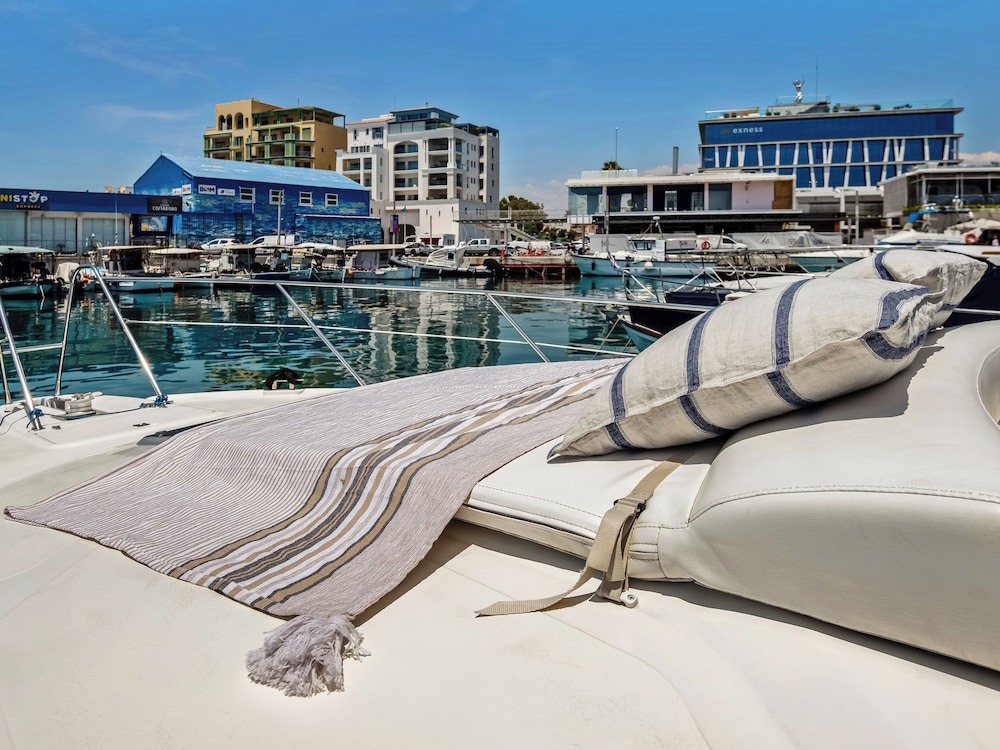 Boat Glafkos - Charming 2 bdr Boat