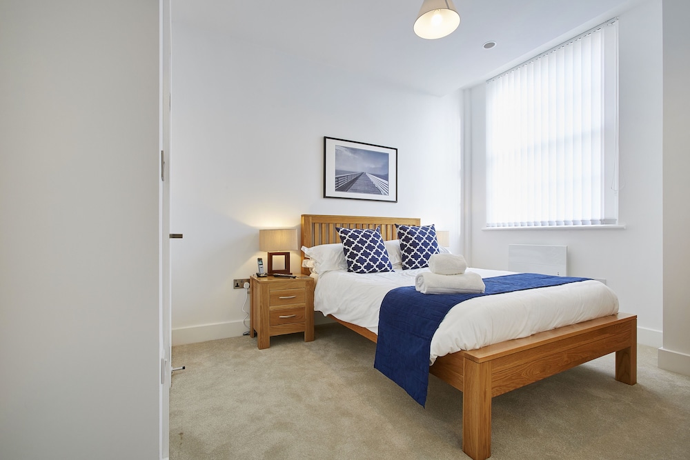 Burkhardt Hall by Viridian Apartments