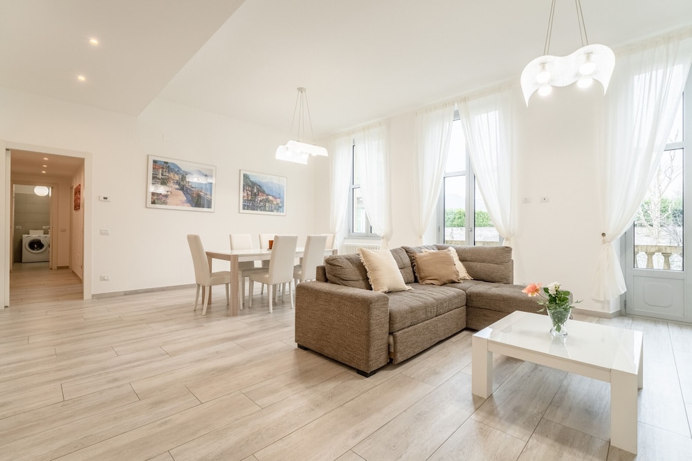 Mugiasca Modern Apartment by Wonderful Italy