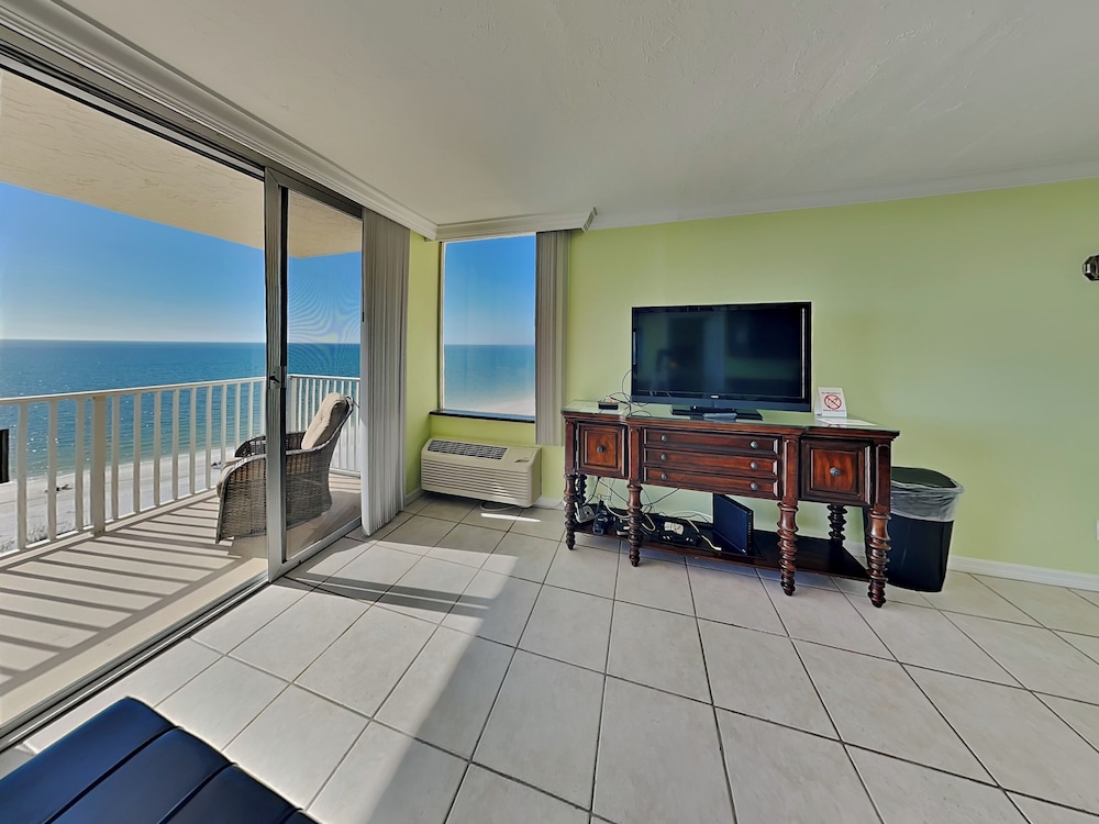 Estero Beach & Tennis 805A by Distinctive Beach Rentals