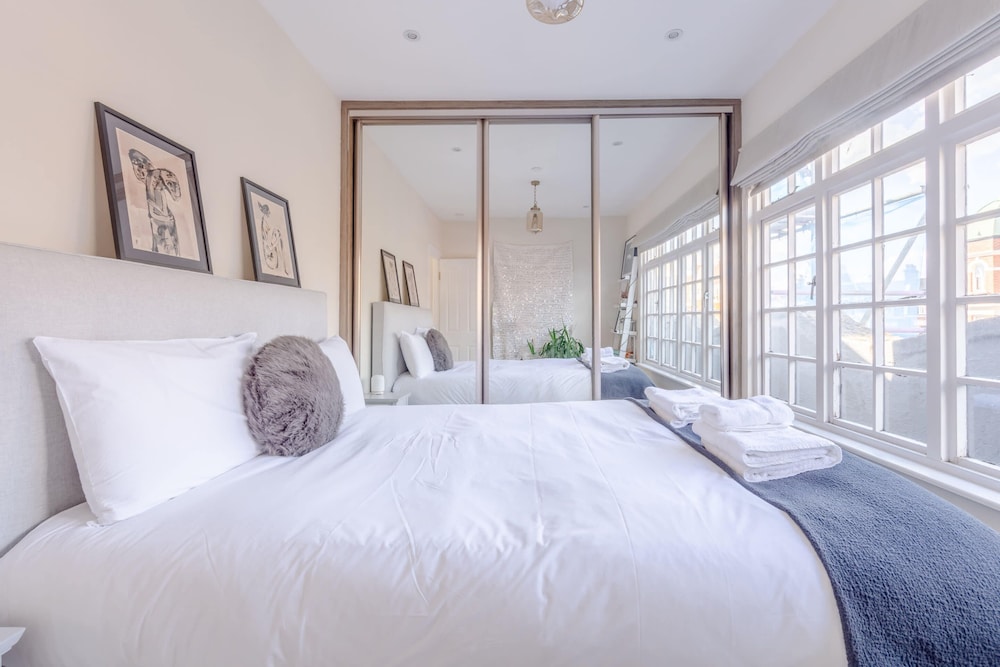 Airy & Modern 1BD Flat in Maida Vale