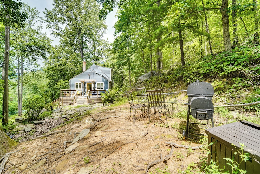 13 Mi to Shenandoah NP: Serene Mtn-view Hideaway